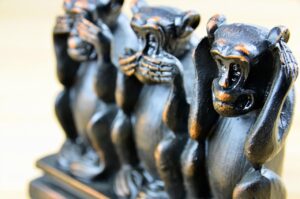 会社辞めることを周囲に言えない理由とは？