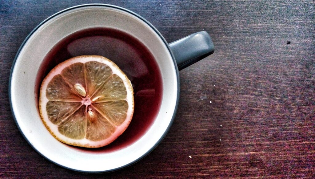 仕事を辞めるか辞めないかの判断基準は何ですか？